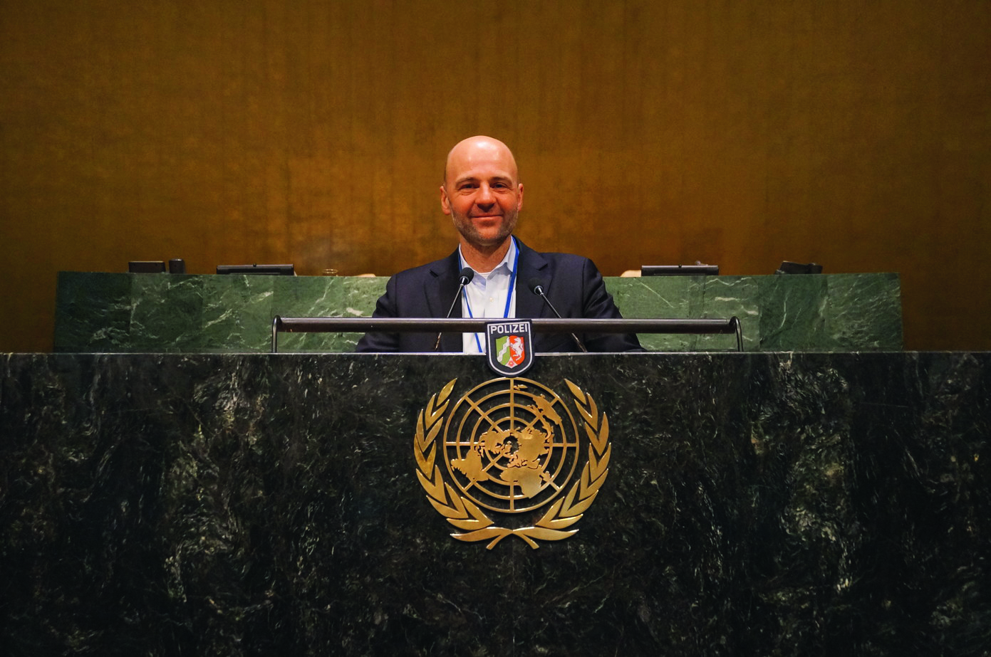 Stefan Schwarz at the lectern at the UN General Assembly